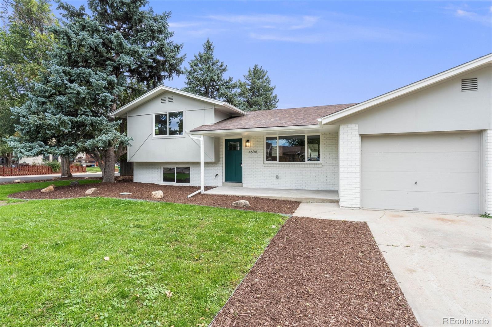 4698 Independence Street Wheat Ridge, CO 80033 - Photo 3 of 20 Gallery Image 3