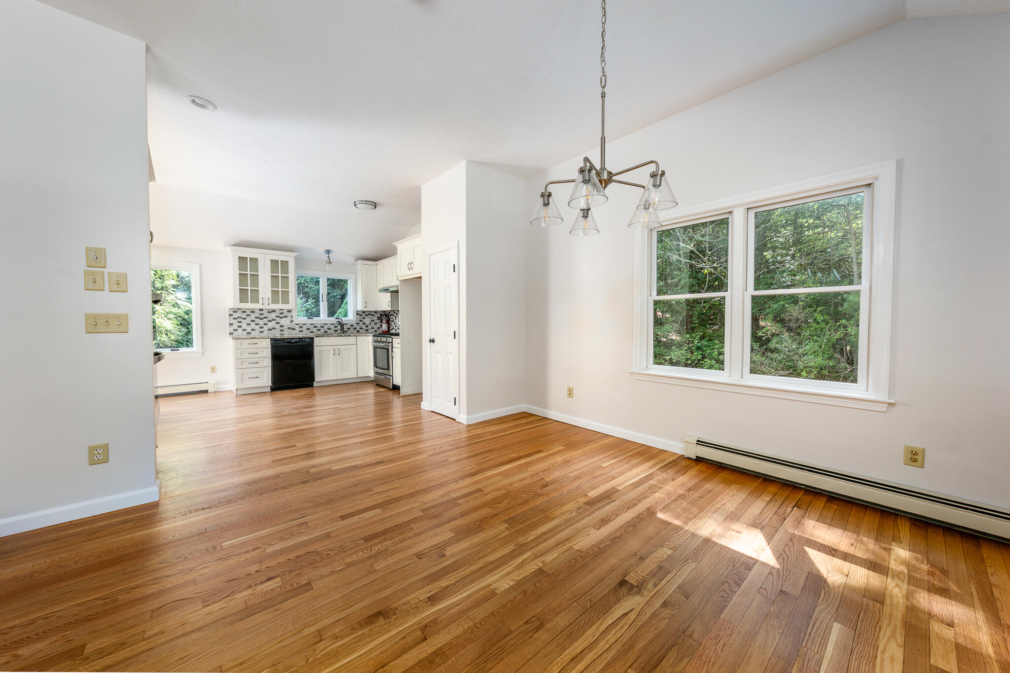 100 Farmersville Road Sandwich, MA 02563 - Photo 15 of 35 dine2