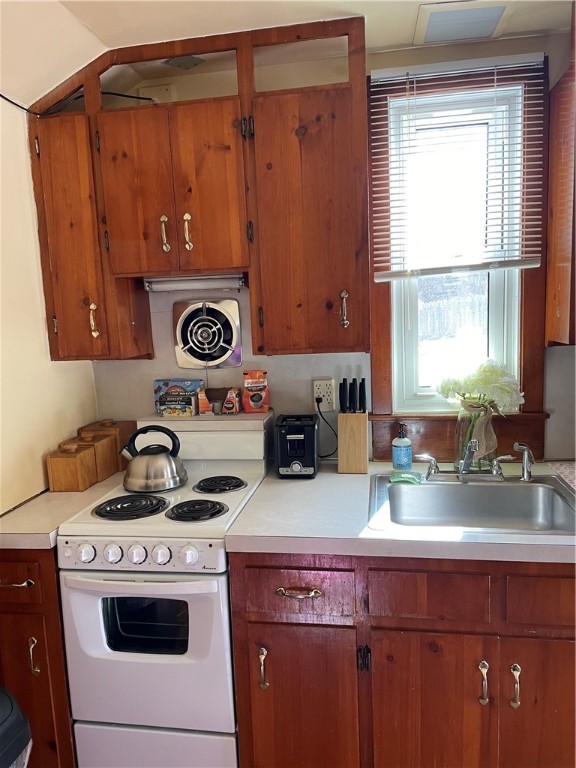 210 Boulevard Terrace Middletown, RI 02842 - Photo 15 of 18