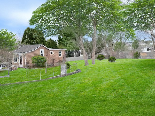 210 Boulevard Terrace Middletown, RI 02842 - Photo 3 of 18