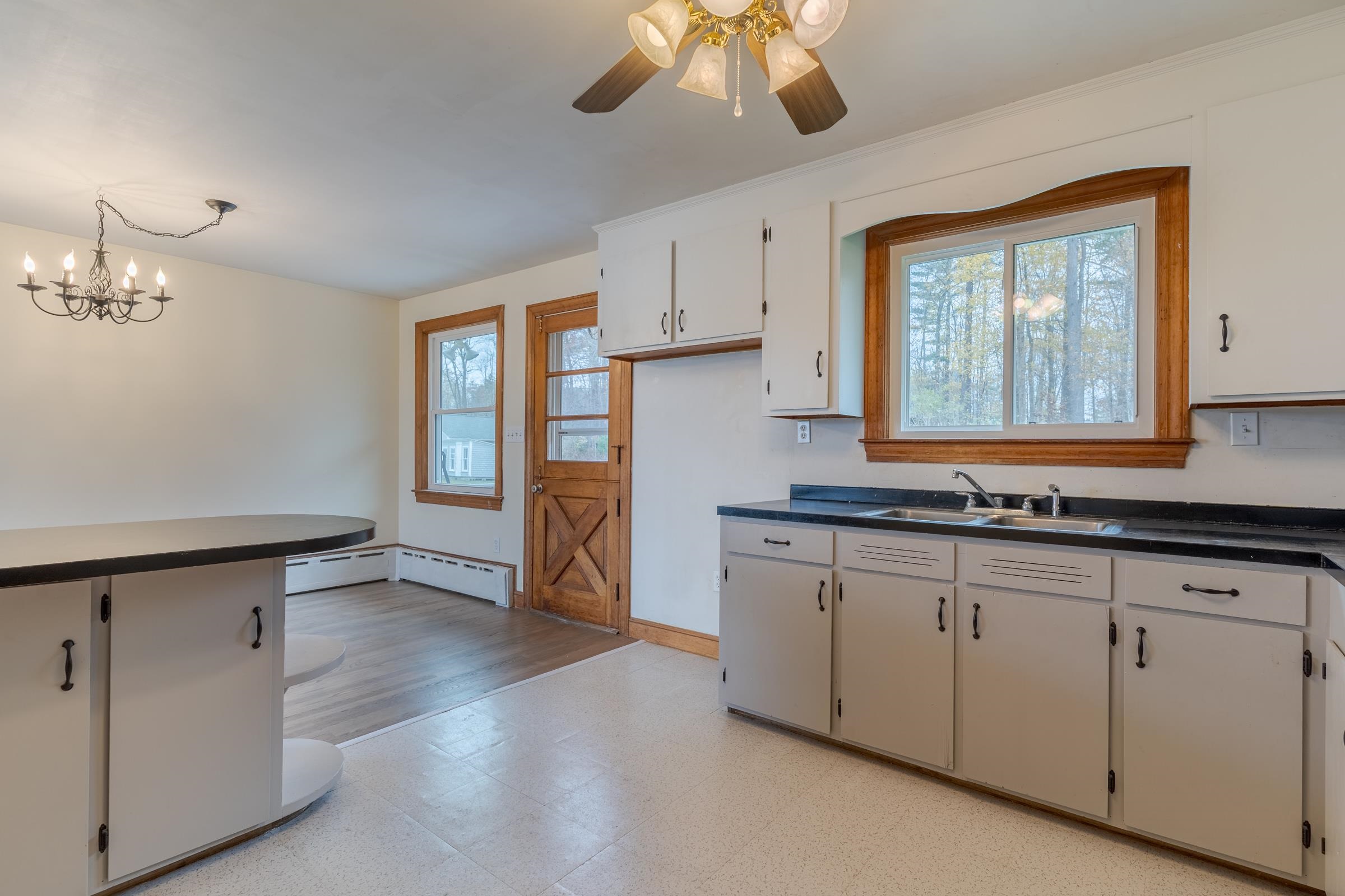126 Dover Point Road Dover, NH 03820 - Photo 15 of 40