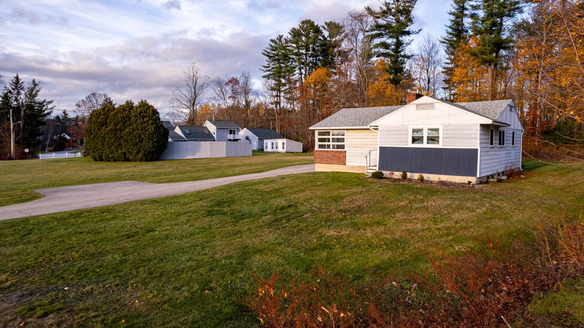 126 Dover Point Road Dover, NH 03820 - Photo 2 of 40