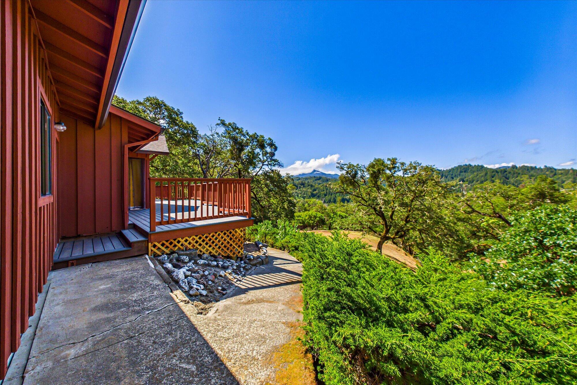 277 Wallan Road Garberville, CA 95542 - Photo 9 of 58