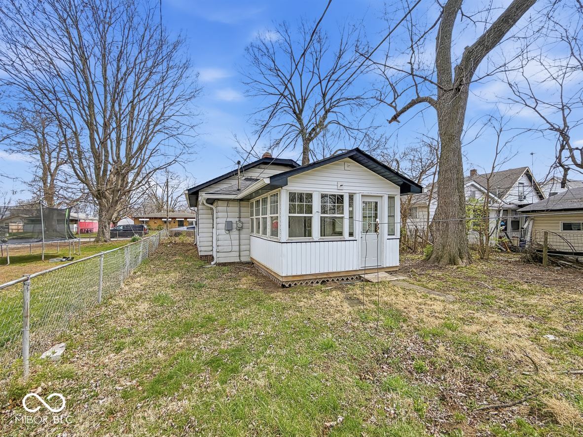 742 South Addison Street Indianapolis, IN 46221 - Photo 9 of 30 Gallery Image 9