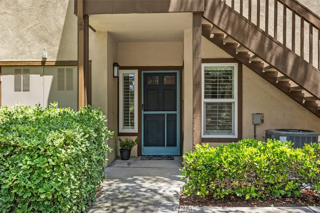 41 Timbre Rancho Santa Margarita, CA 92688 - Photo 4 of 24