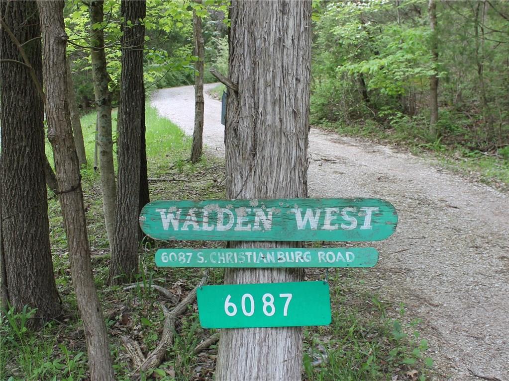 6087 Christianburg Road Columbus, IN 47201 - Photo 3 of 30