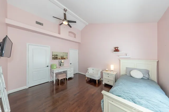 $7,000 | 831 Frankfort Avenue, Huntington Beach, CA 92648