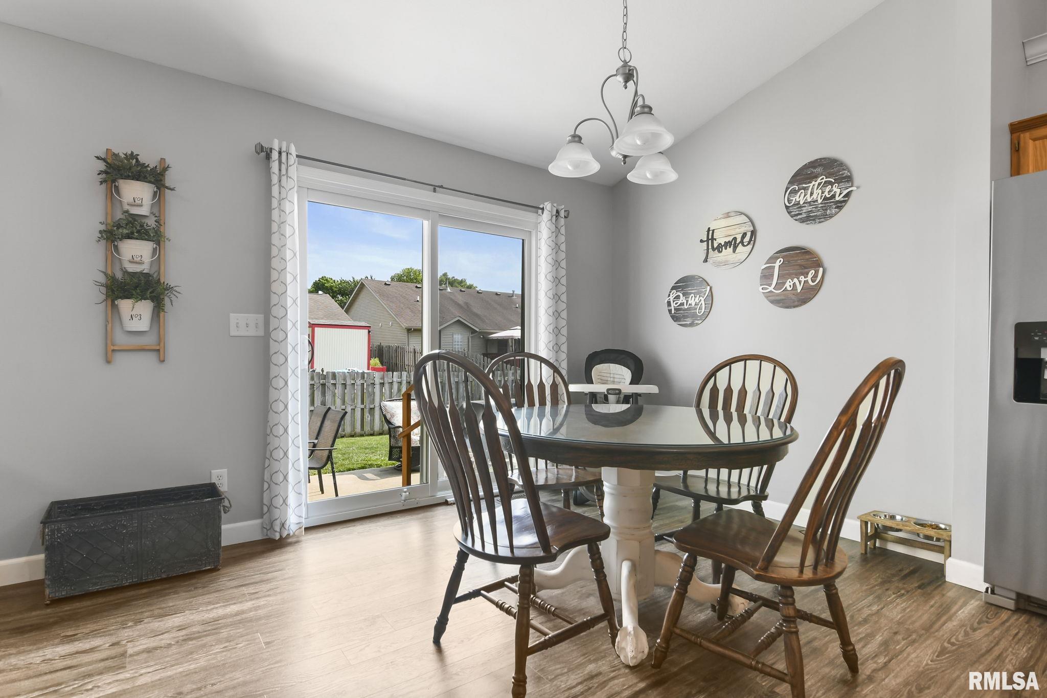 2604 Carl Prairie Drive Springfield, IL 62703 - Photo 11 of 34