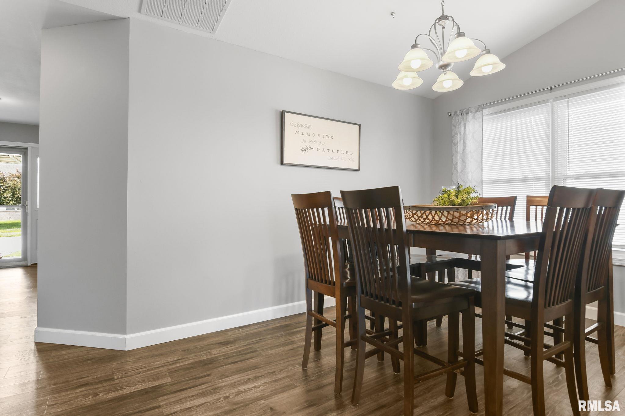 2604 Carl Prairie Drive Springfield, IL 62703 - Photo 14 of 34