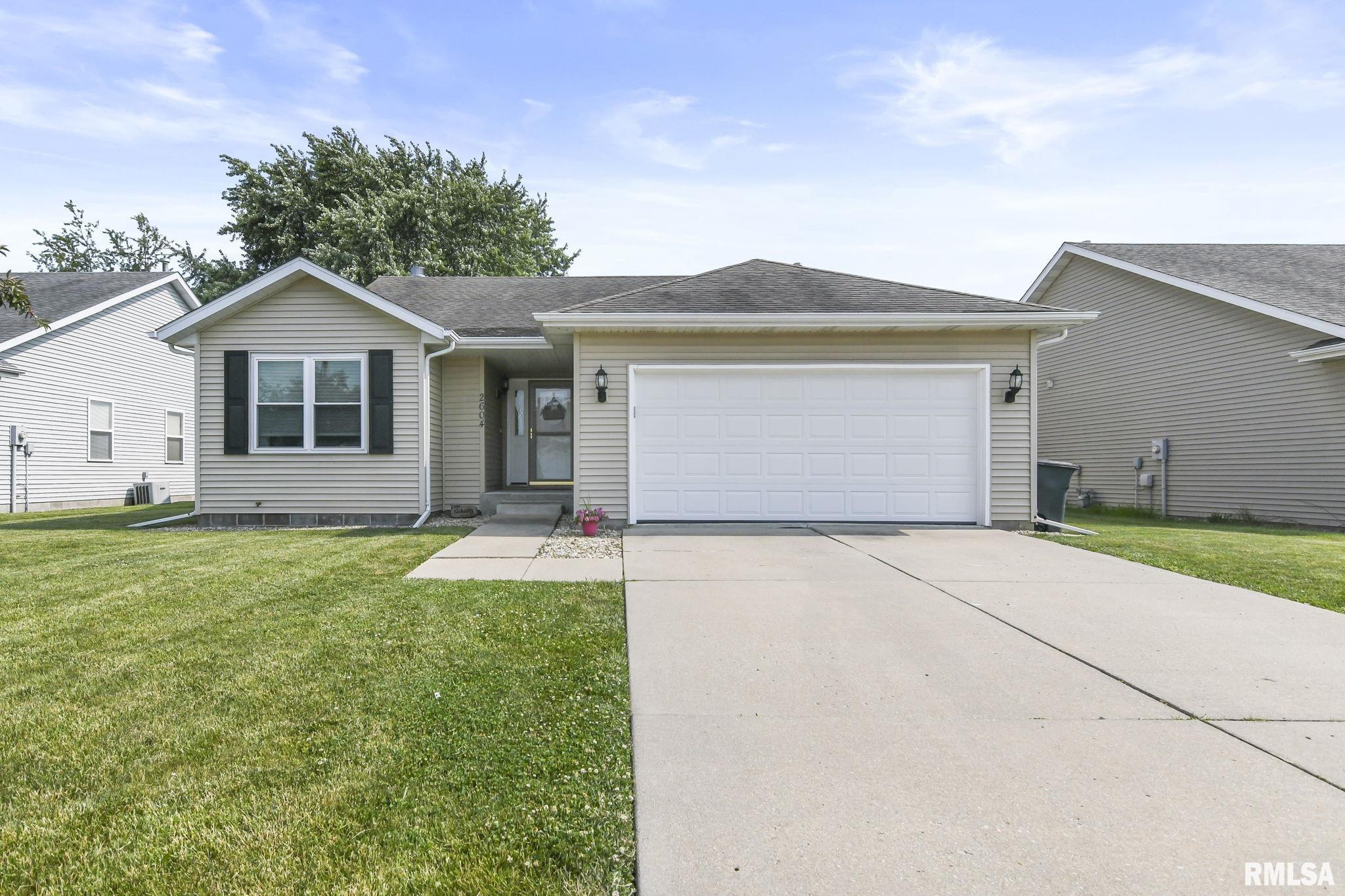 2604 Carl Prairie Drive Springfield, IL 62703 - Photo 2 of 34