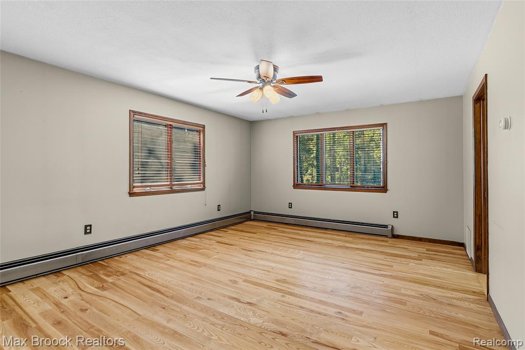 892 Barnes Lake Road Columbiaville, MI 48421 - Photo 18 of 85