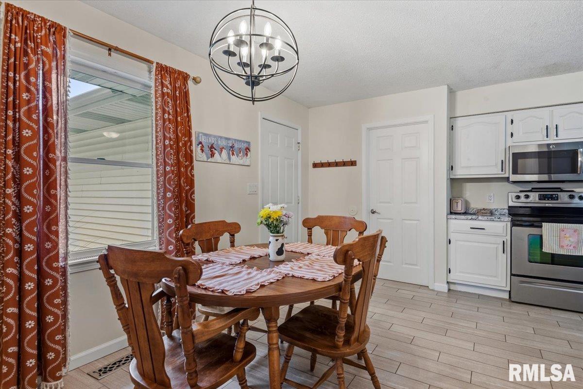 8101 Tack Lane Springfield, IL 62712 - Photo 15 of 30