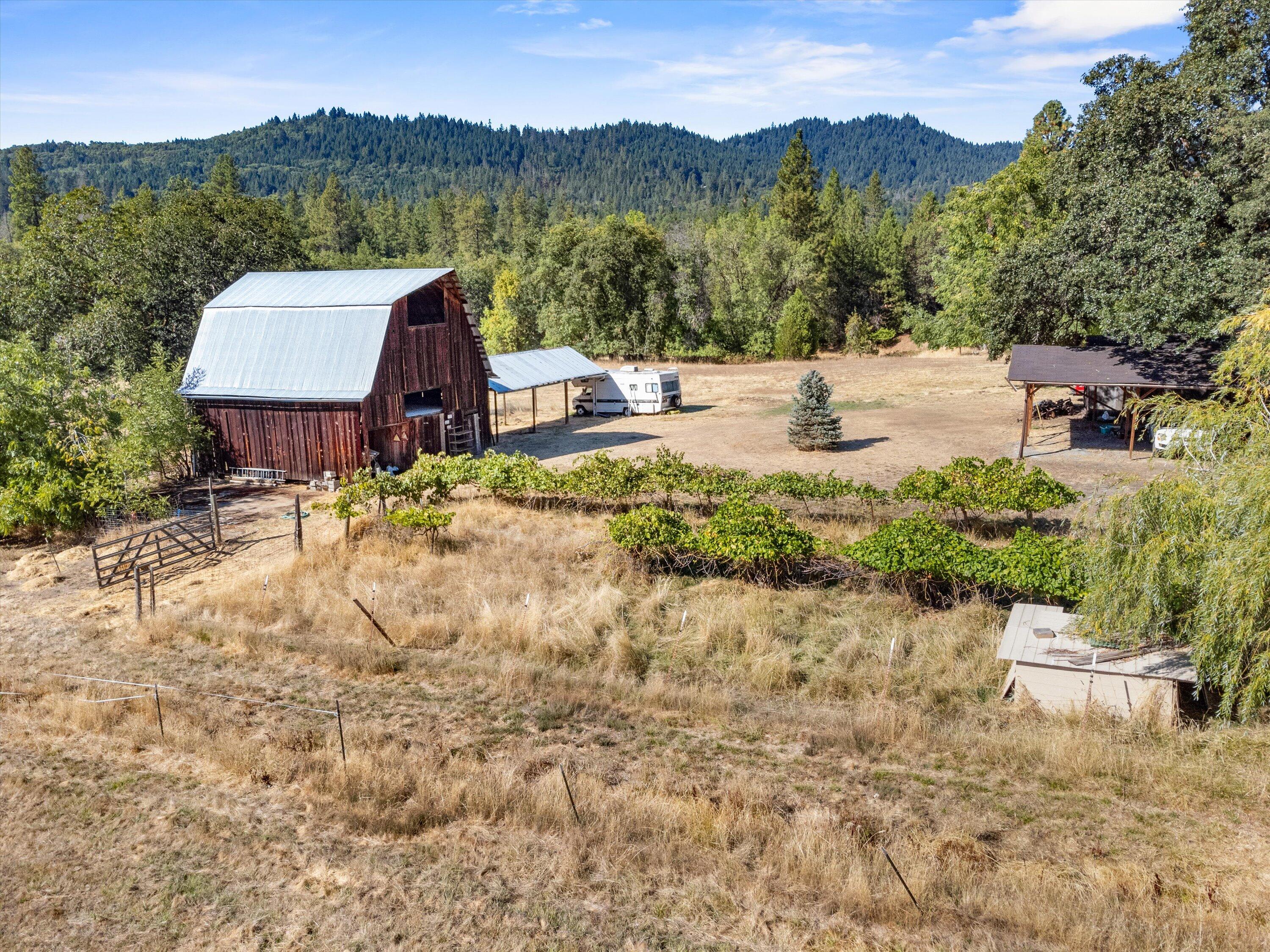 5442 Hugo Road Grants Pass, OR 97526 - Photo 3 of 41 33-5442 Hugo Rd-33
