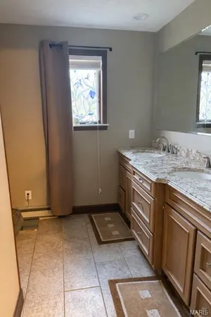 $239,900 | 106 West 4th Street, Hoffman, IL 62250