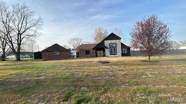 106 West 4th Street Hoffman, IL 62250 - Photo 2 of 28