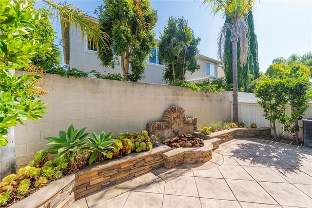 $6,100 | 7676 Park Bay Drive, Huntington Beach, CA 92648