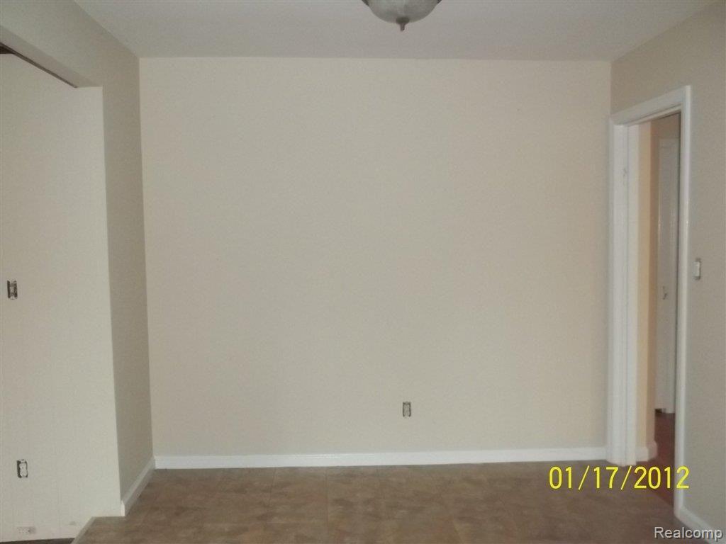 2922 Trafford Road Royal Oak, MI 48073 - Photo 8 of 11 Dining Room