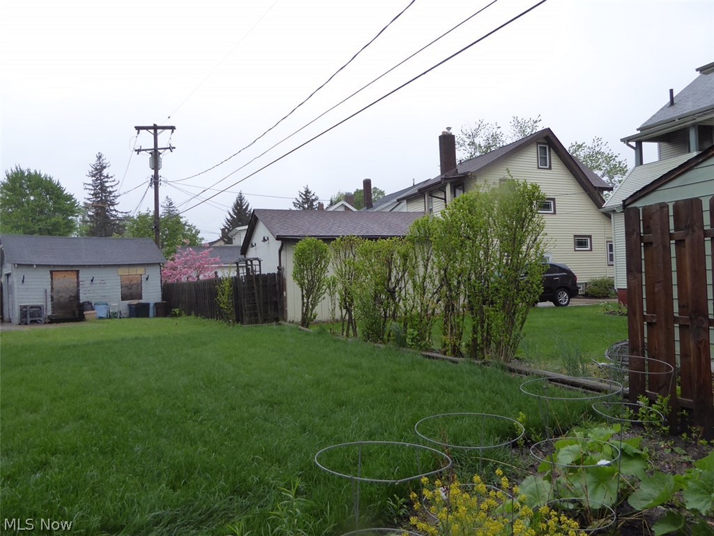3828 Silsby Road Cleveland, OH 44111 - Photo 18 of 19 Gallery Image 18
