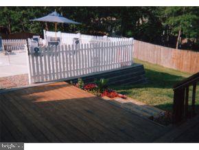 101 Toggle Road Manahawkin, NJ 08050 - Photo 10 of 12 a outdoor space with a garden