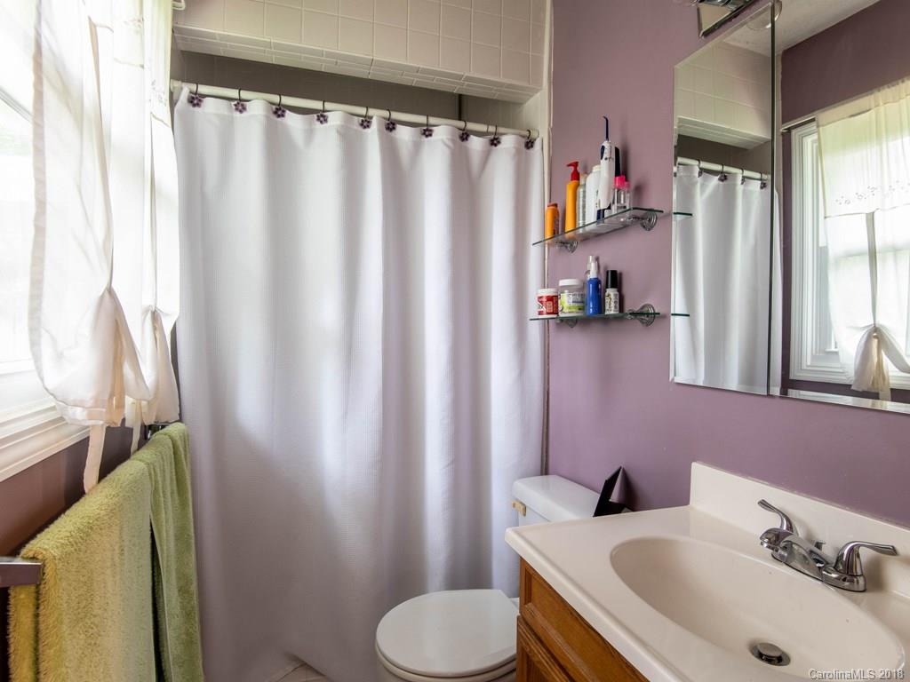 30 Fieldcrest Road Arden, NC 28704 - Photo 12 of 33 Gallery Image 12