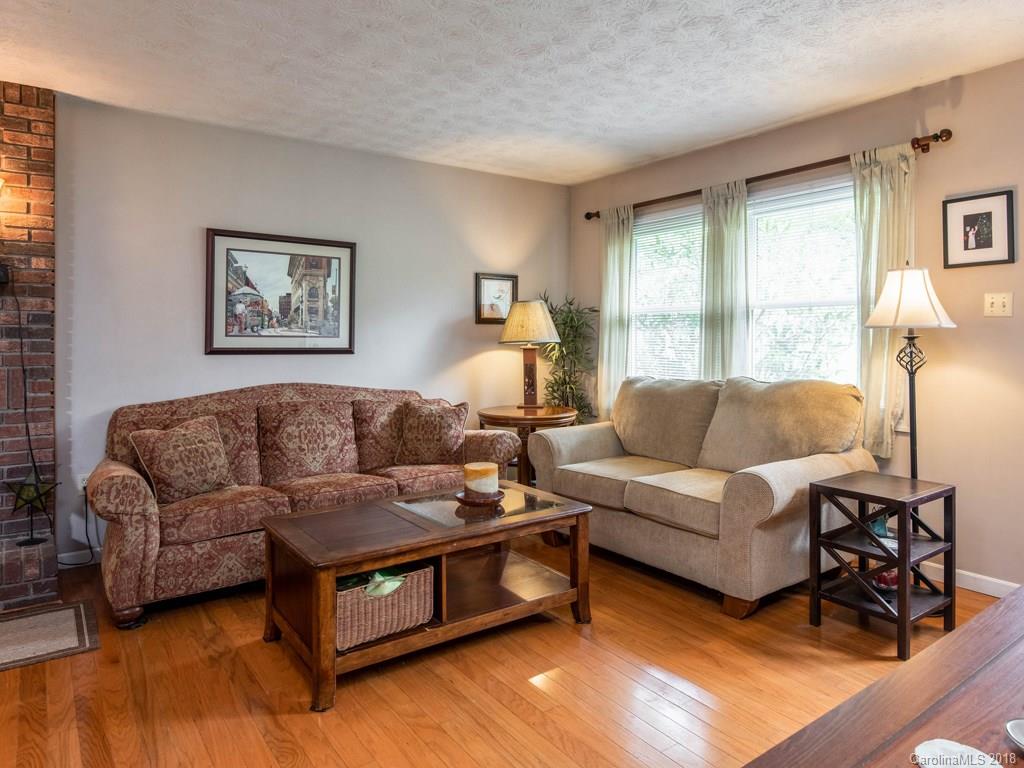30 Fieldcrest Road Arden, NC 28704 - Photo 6 of 33 Gallery Image 6