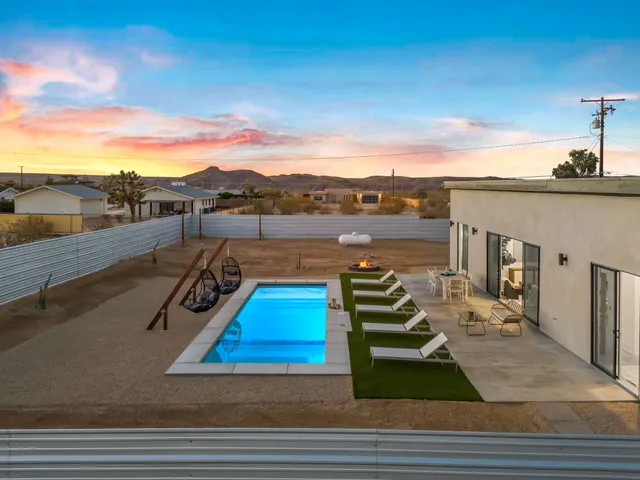 a view of a terrace with sky view