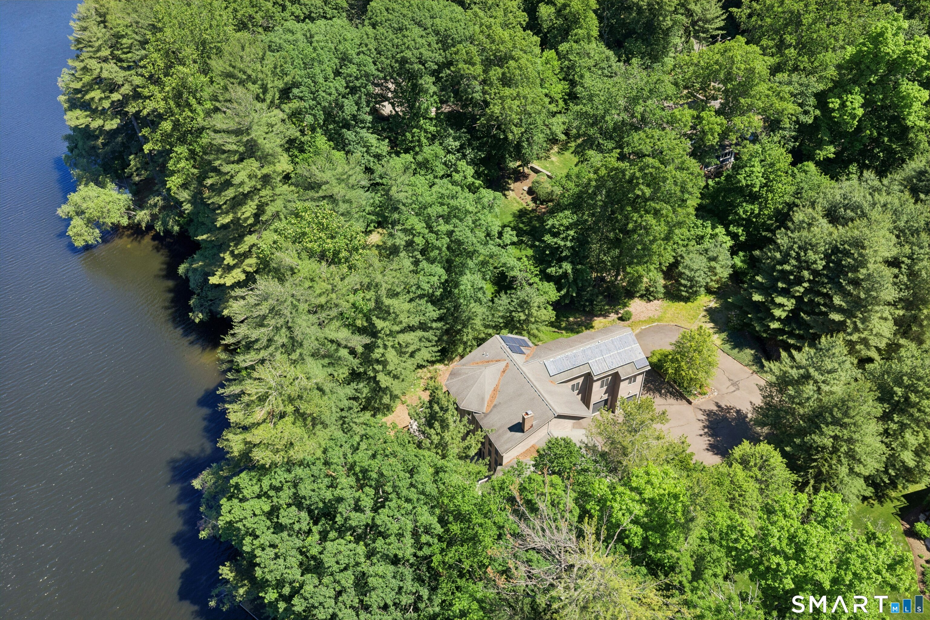 141 Canoe Brook Road Trumbull, CT 06611 - Photo 29 of 35