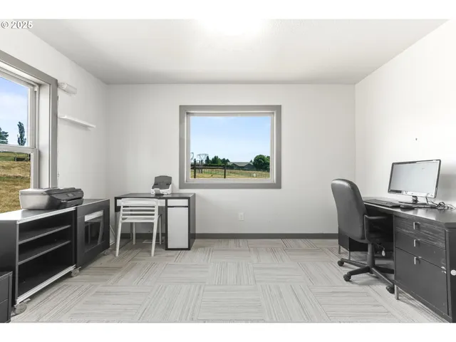 $1,600,000 | 31708 Northeast Wand Road, Troutdale, OR 97060