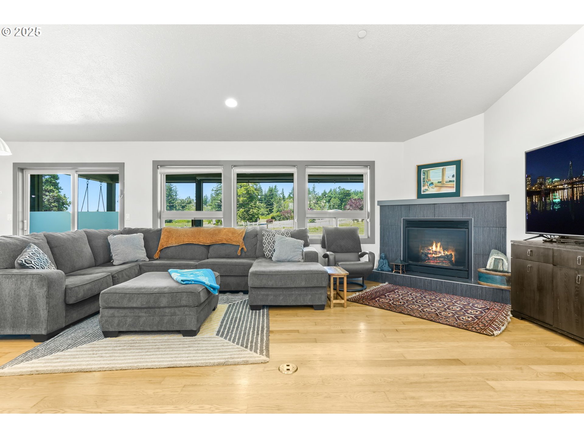 31708 Northeast Wand Road Troutdale, OR 97060 - Photo 4 of 47 Great Room