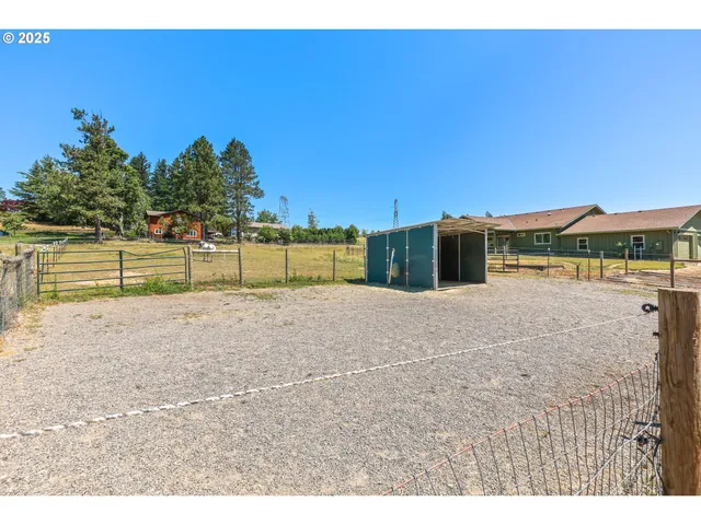 $1,600,000 | 31708 Northeast Wand Road, Troutdale, OR 97060