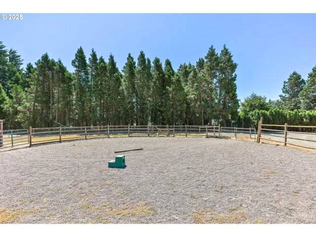 $1,600,000 | 31708 Northeast Wand Road, Troutdale, OR 97060