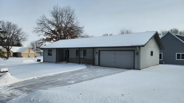 $298,000 | 135 Grove Street North, Cannon Falls, MN 55009