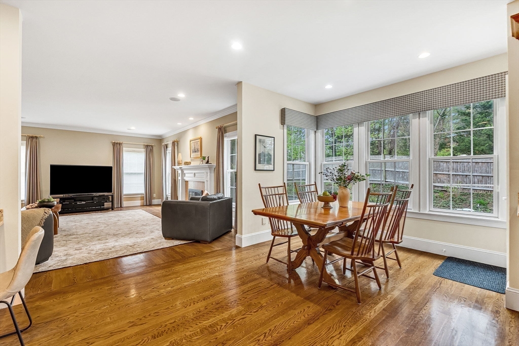 52 Longacre Road Needham, MA 02492 - Photo 5 of 36