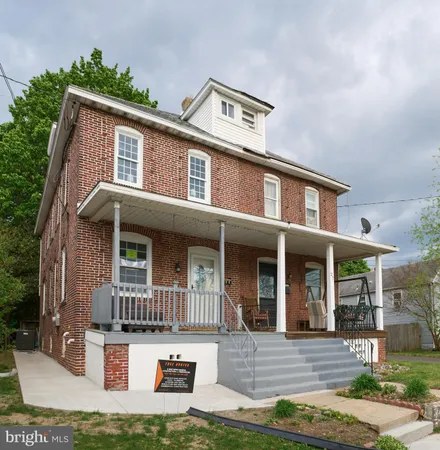 $399,999 | 25 South Holly Avenue, Maple Shade, NJ 08052
