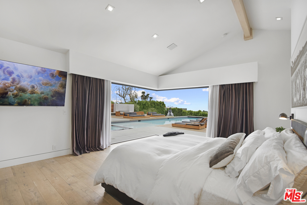 6721 Wandermere Road Malibu, CA 90265 - Photo 11 of 19 Gallery Image 11