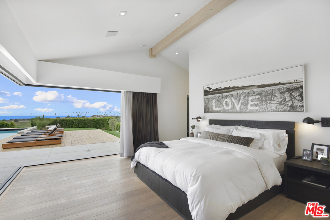 6721 Wandermere Road Malibu, CA 90265 - Photo 12 of 19 Gallery Image 12