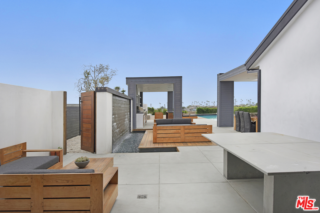 6721 Wandermere Road Malibu, CA 90265 - Photo 19 of 19 Gallery Image 19