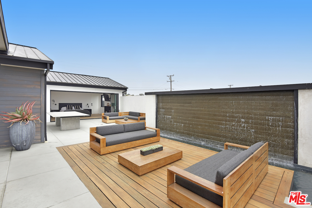 6721 Wandermere Road Malibu, CA 90265 - Photo 10 of 19 Gallery Image 10
