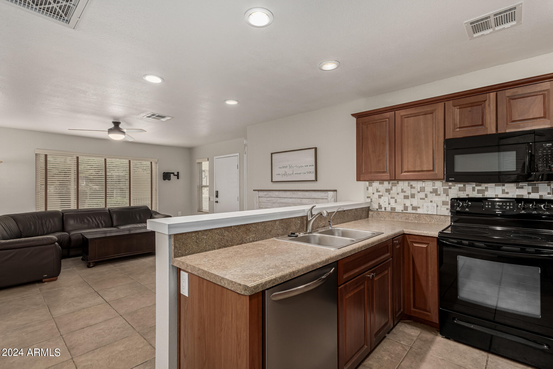 14300 West Bell Road, Unit 508 Surprise, AZ 85374 - Photo 12 of 34 0012-12 - Bell