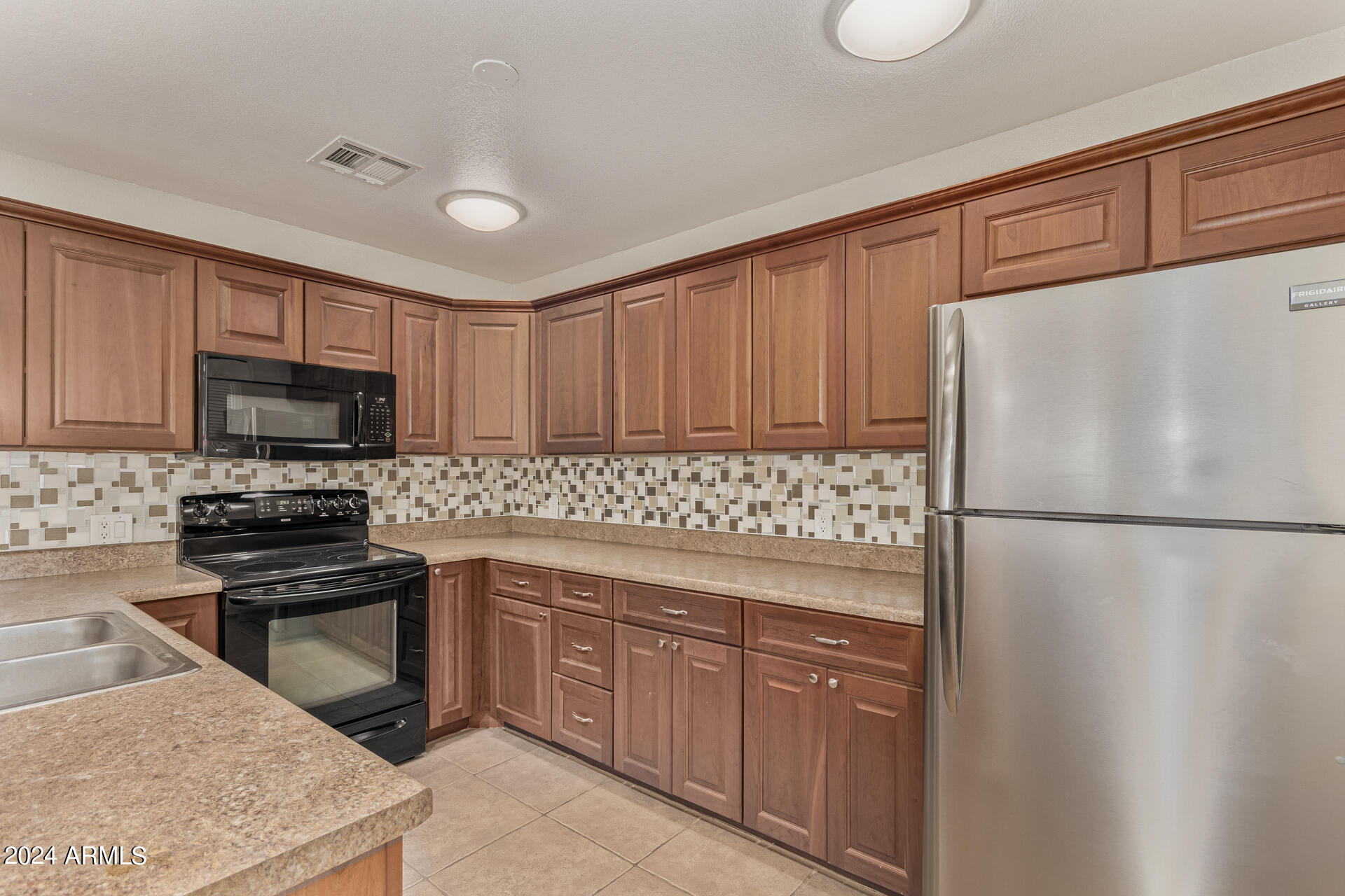 14300 West Bell Road, Unit 508 Surprise, AZ 85374 - Photo 13 of 34 0013-13 - Bell