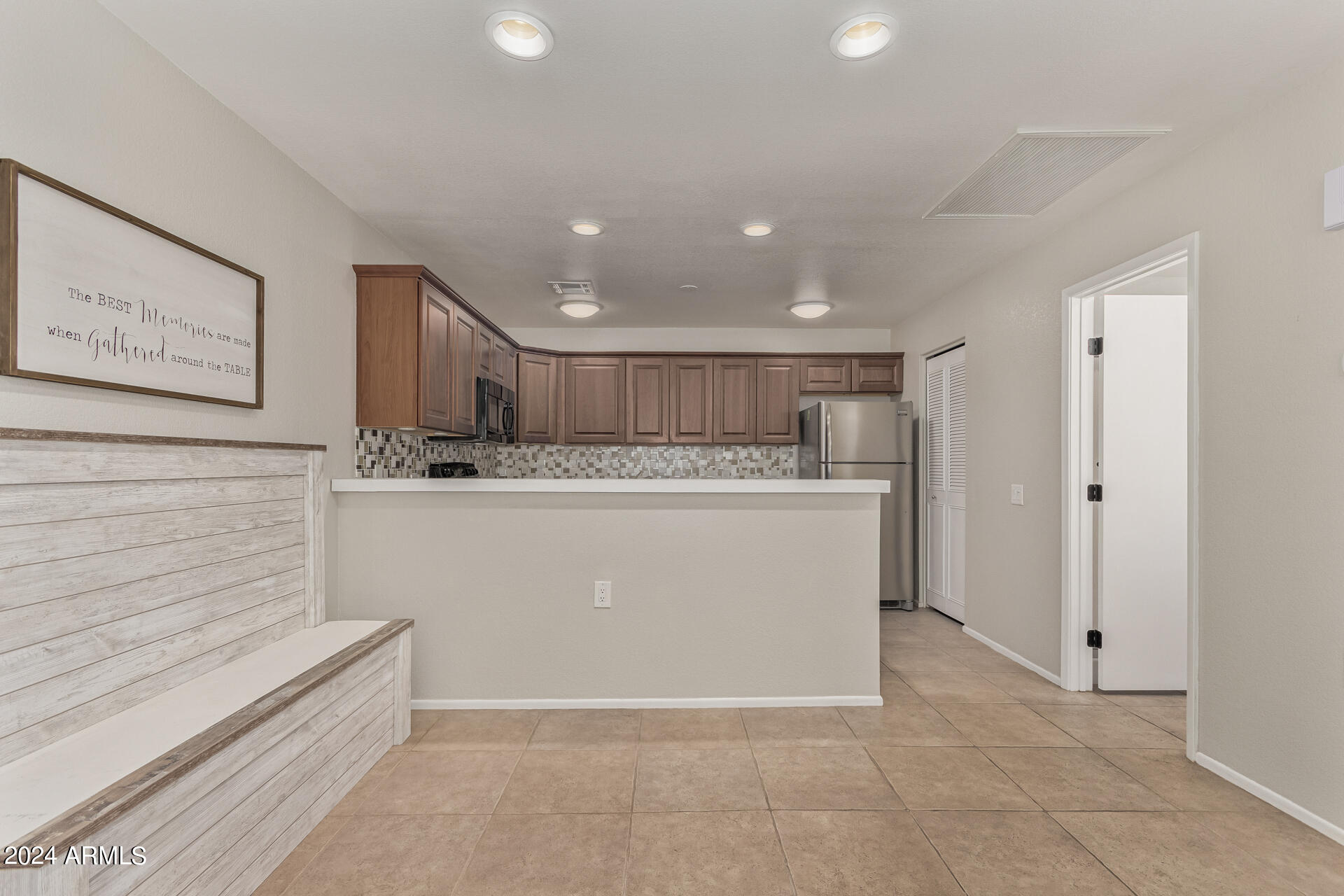 14300 West Bell Road, Unit 508 Surprise, AZ 85374 - Photo 10 of 34 0010-10 - Bell
