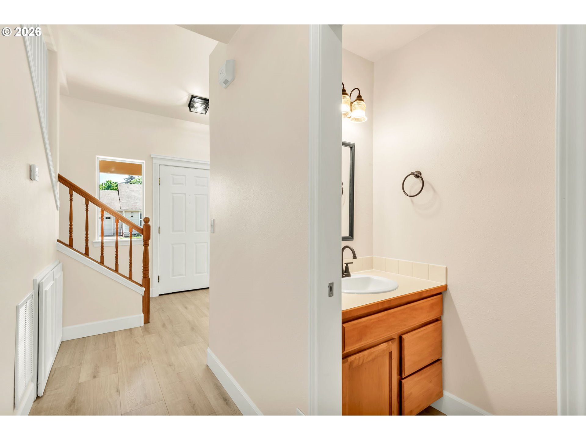 585 Dublin Avenue Eugene, OR 97404 - Photo 14 of 32 a bathroom with a sink and a mirror