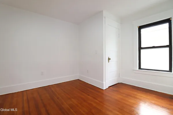 $2,800 | 442 Plymouth Avenue, Schenectady, NY 12308