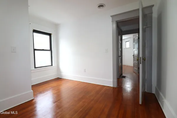 $2,800 | 442 Plymouth Avenue, Schenectady, NY 12308