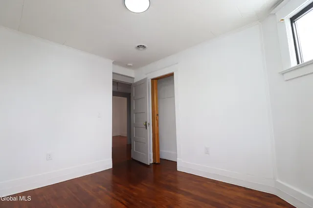 $2,800 | 442 Plymouth Avenue, Schenectady, NY 12308