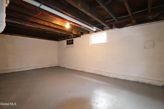 $2,800 | 442 Plymouth Avenue, Schenectady, NY 12308