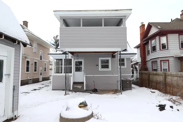 $2,800 | 442 Plymouth Avenue, Schenectady, NY 12308