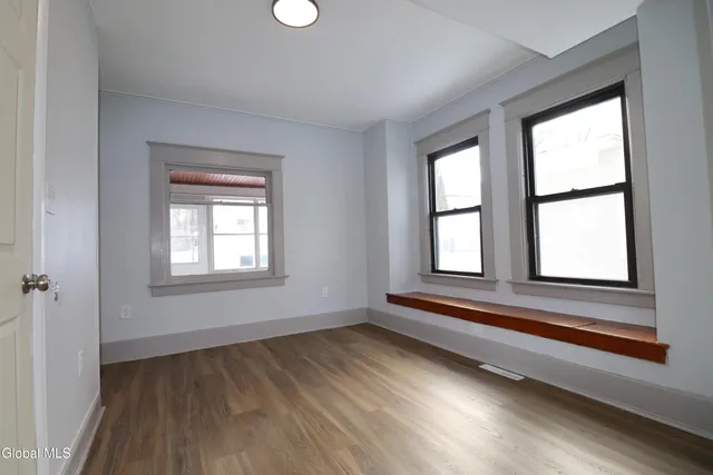 $2,800 | 442 Plymouth Avenue, Schenectady, NY 12308