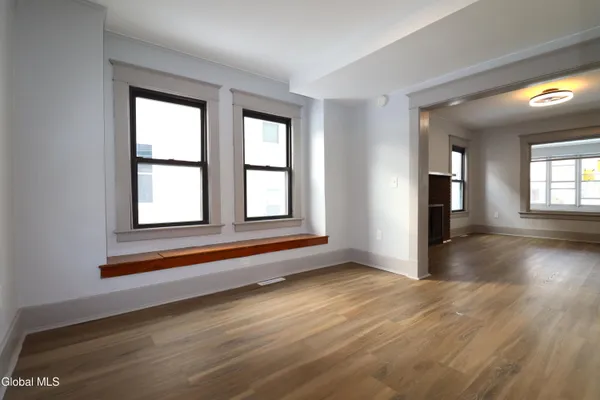 $2,800 | 442 Plymouth Avenue, Schenectady, NY 12308