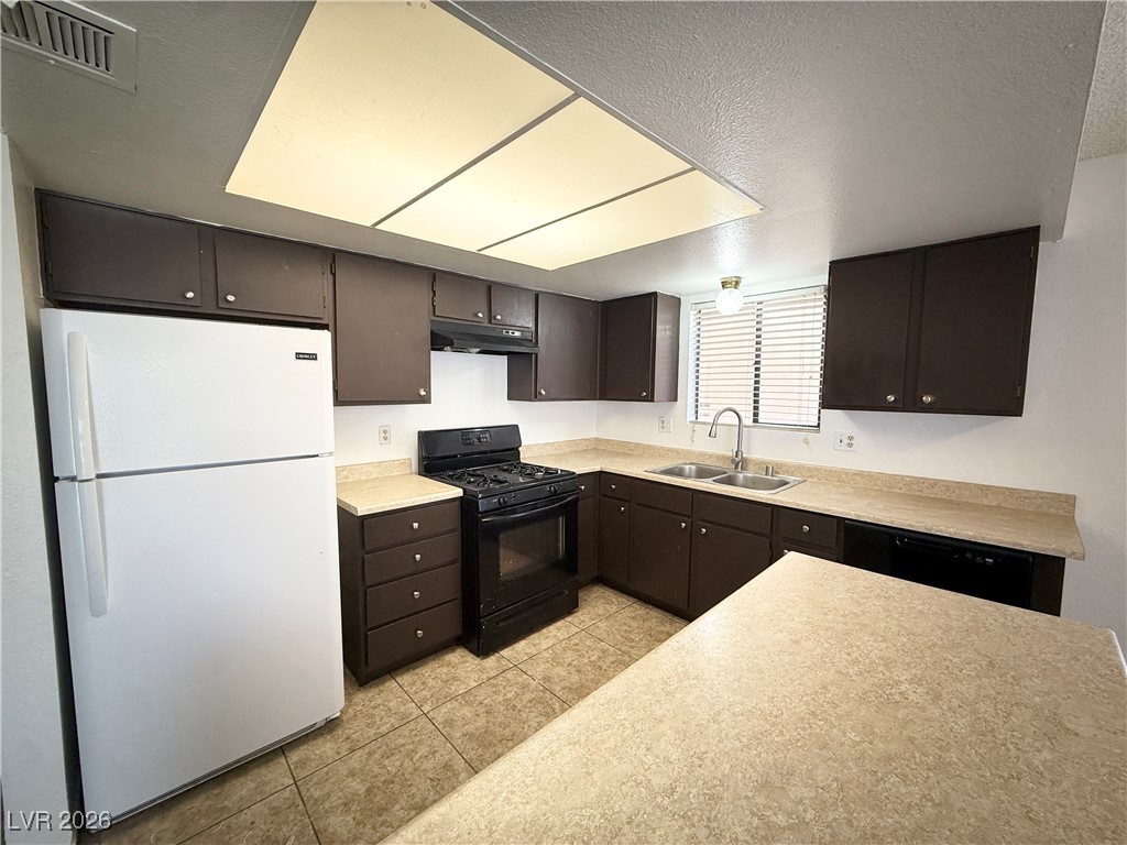 129 Colbath Street Las Vegas, NV 89142 - Photo 9 of 32